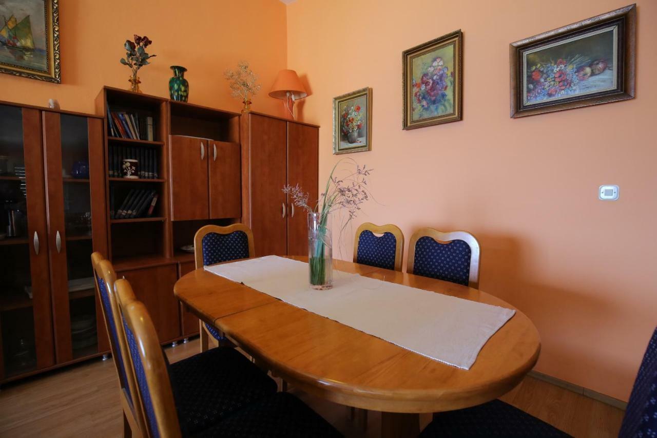 Apartment And Rooms Roko Zaglav Extérieur photo