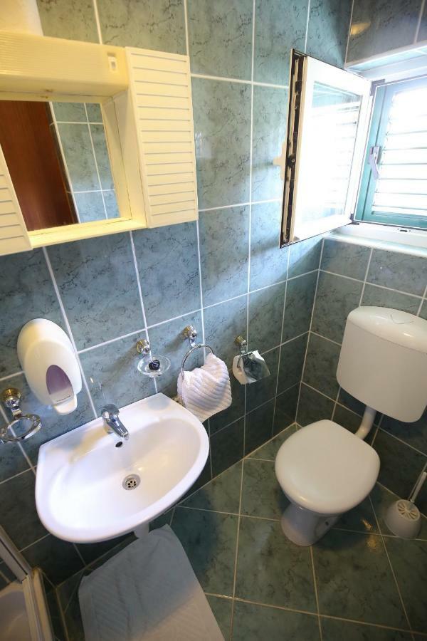 Apartment And Rooms Roko Zaglav Extérieur photo